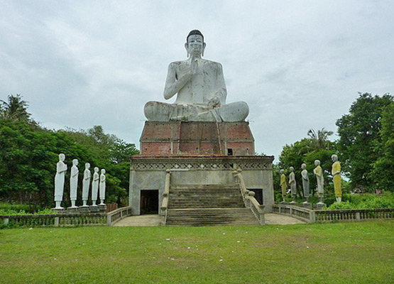 attraction-Battambang Climate Wat Ek Phnom.jpg